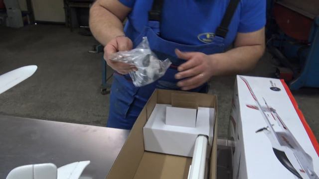 Ranger Pusher Glider 2000mm (78.7") PnF Volantex RC Unboxing