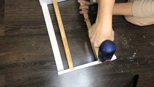 DIY полочка для книг и журналов