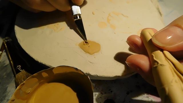 Работа над куклой из Флюмо. Руки. Декор