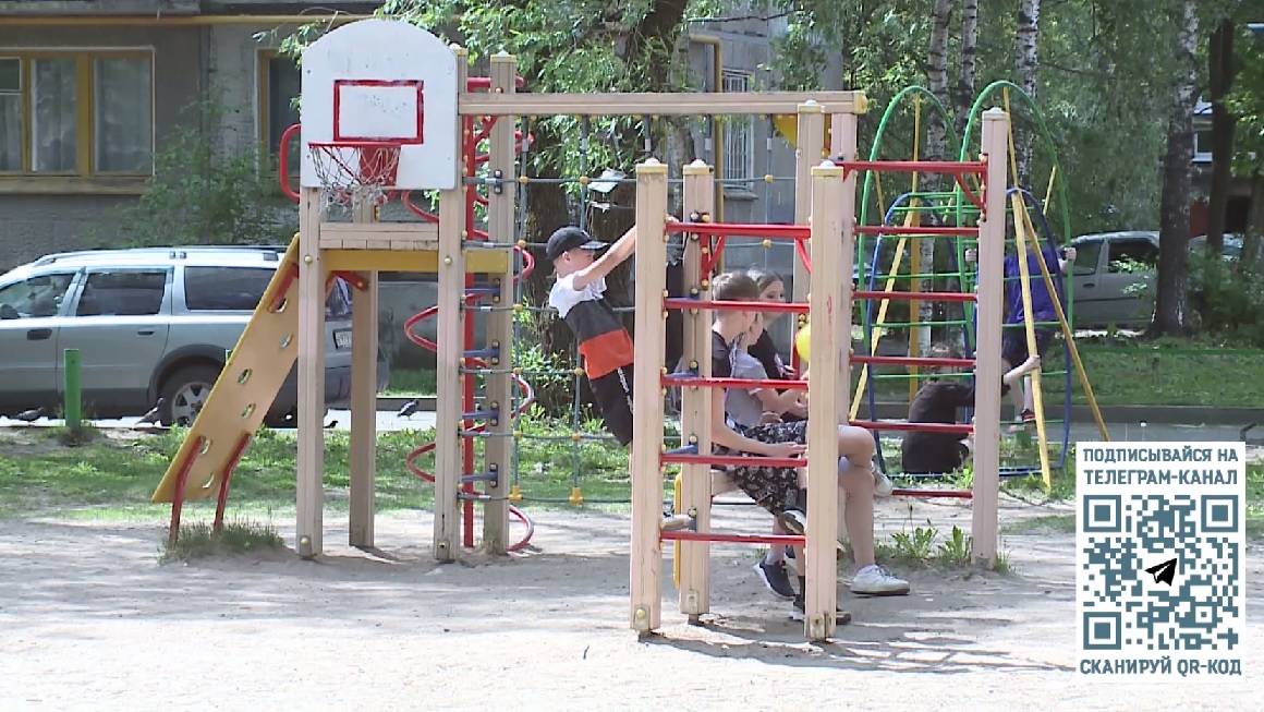 Неделя безопасности началась для площадках Города детства в Вологде