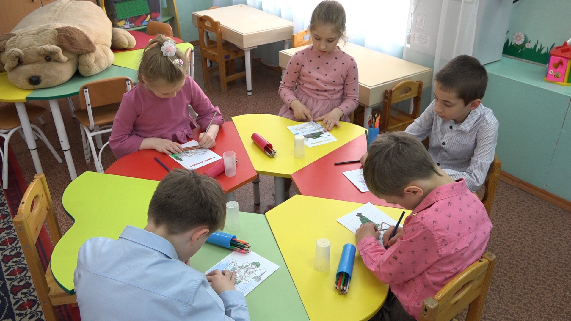 Воспитанники детского сада №6 г. Владимира приняли участие в конкурсе рисунков «Рисуем Победу»