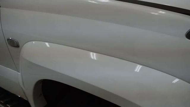 Почему нужно полировать белый автомобиль?
