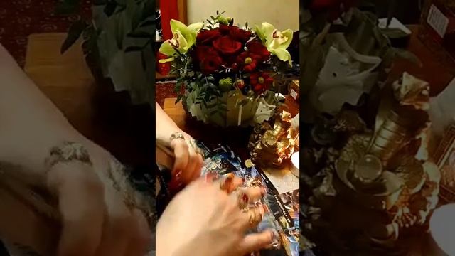 Как влияет на меня этот человек? Гадание на Таро  Расклад Таро