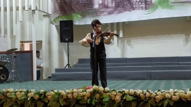 Uzeyir Hajibeyli "Sevgili canan" Violin: Imran Mammadzade, 9 years old