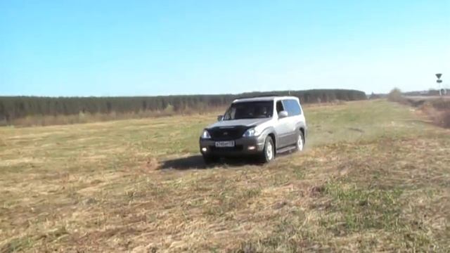 Hyundai Terracan  - Езда по полю (Driving across the field)