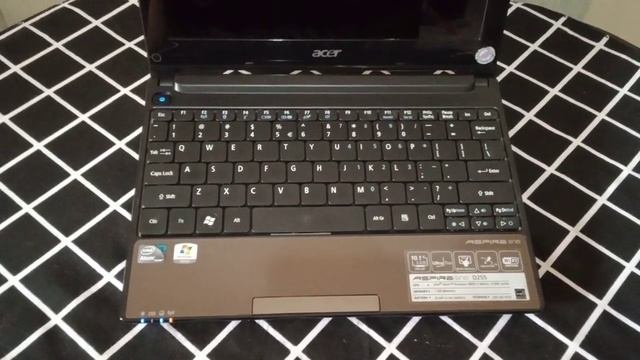 Review Jualan Acer Aspire One D255 Fisik 70%