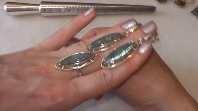 ОТ КЛАССИКИ ДО ЭКСКЛЮЗИВА ( КОМПЛЕКТЫ С НАТУРАЛЬНЫМИ КАМНЯМИ )
