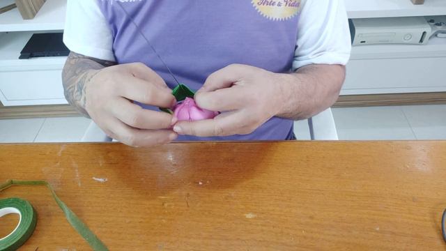 Como fazer camélia lisa em e.v.a/ Camélia Dibujo em e.v a/ Artesanato Criativo/ Flores em e.v.a