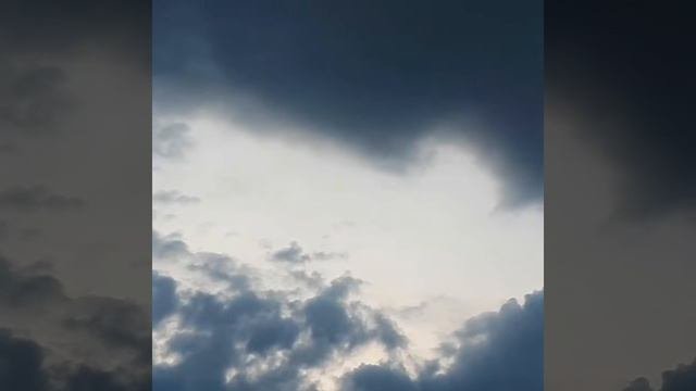 Люблю небо) , ласковое, пасмурное, нежное...