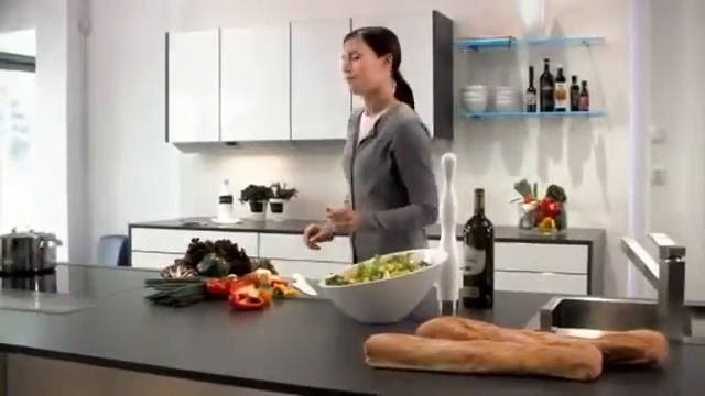 Современная кухня на заказ с фурнитурой Hettich