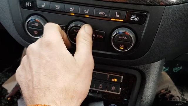 Разборка Seat Alhambra 2.0 DFMA (VIN: VSSZZZ7NZHV722451) T14739