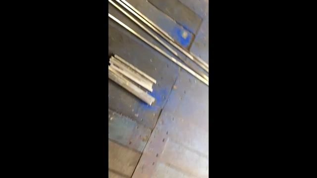 Полка из профильной трубы своими руками