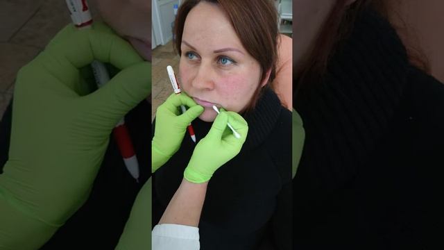 Прорисовка эскиза для татуажа