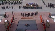 Владимир Путин вместе с главами иностранных государств, возложил цветы к Могиле Неизвестного Солдата