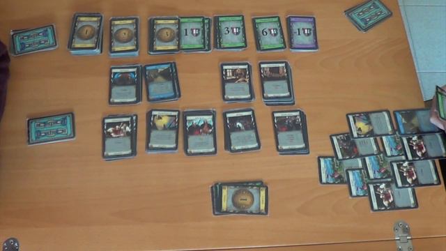 Cómo jugar a Dominion: Partida de ejemplo Dominion con cartas básicas.