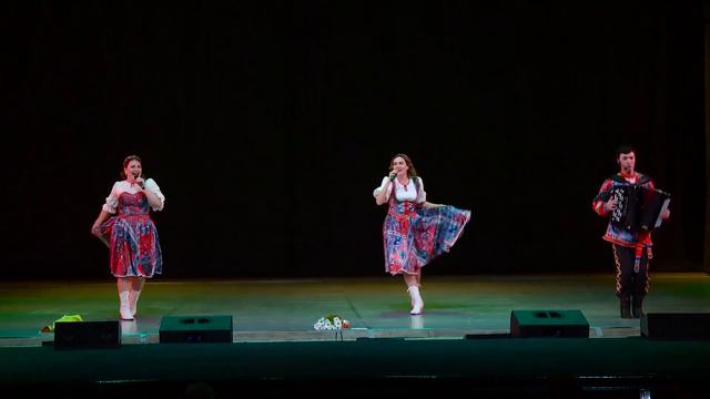На Руси гармони заиграли - ансамбль Калина.
