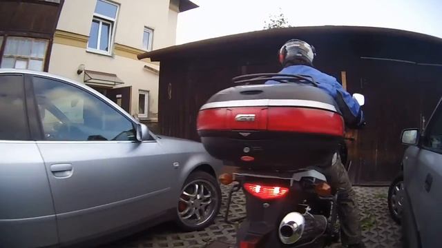 Suzuki DL 650 V-Strom exhaust sound