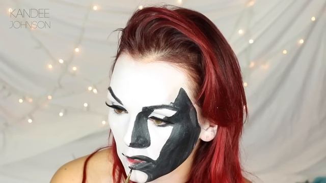 Marilyn Monroe Makeup as Black & White Painting