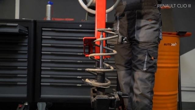 How To Change A Front Shock Strut On RENAULT CLIO 3 [TUTORIAL AUTODOC]