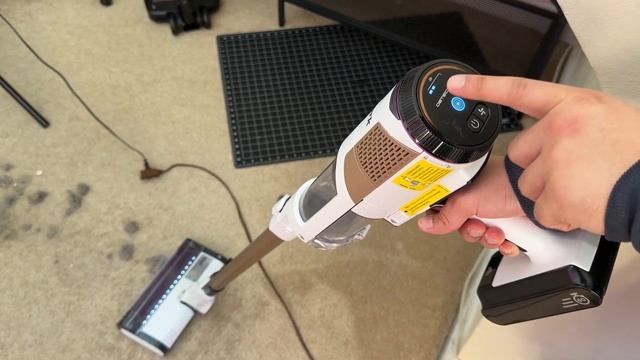 Dyson Gen 5 Vs Shark Detect Pro - Is Dyson Worth The Upgrade?