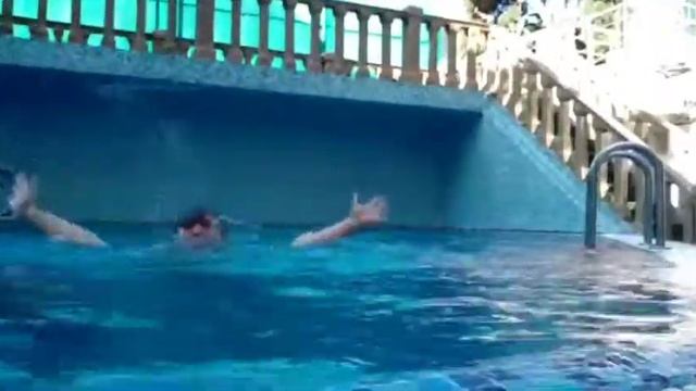Асинхронное плавание