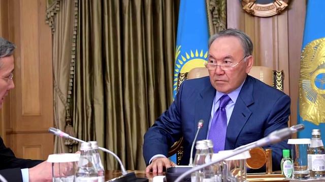 Назарбаев недоволен попытками МВД управлять страной