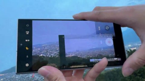 В соцсетях завирусилось видео с идеальным стабилизатором Samsung Galaxy S24 Ultra