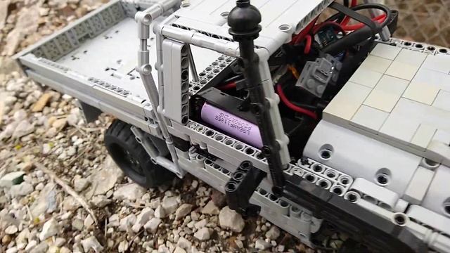 Lego Technic Land Cruiser 79