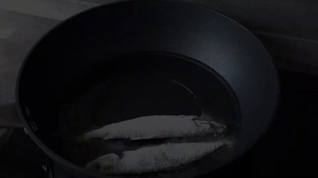 С чем лучше подавать жареную рыбу так, что бы все ахнули//Жареная корюшка