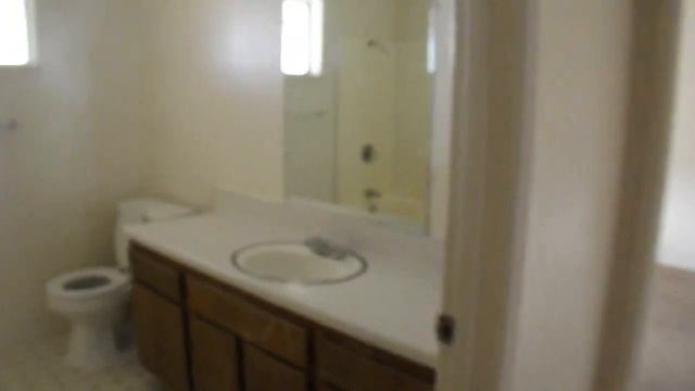 15949 La Verida Ct.  ***3/2 Clean House for Rent $1000 Victorville CA Call 760-780-5329