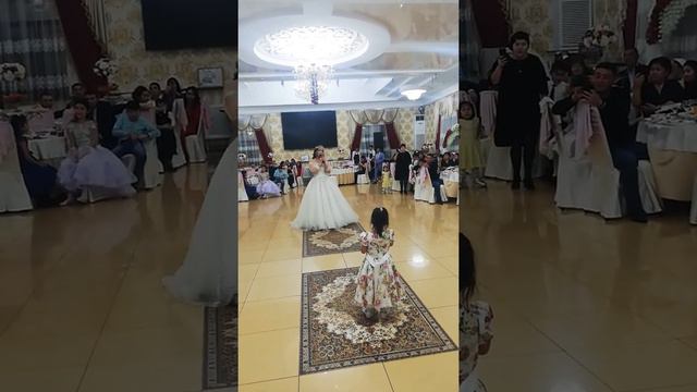Песня невесты родителям
