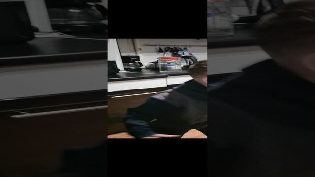 VID_20240517_224100.mp4