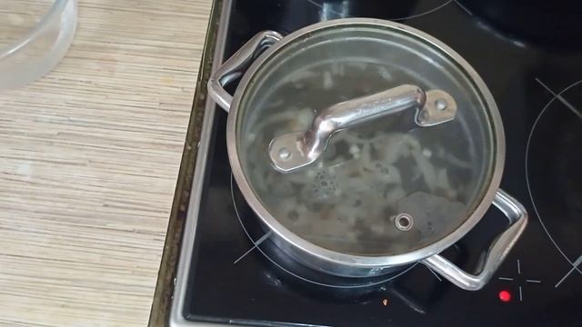 Чечевичный суп со свеклой
