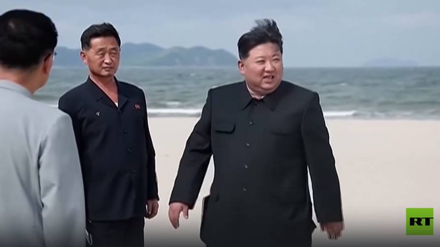 الزعيم الكوري الشمالي يزور منتجعا شاطئيا جديدا