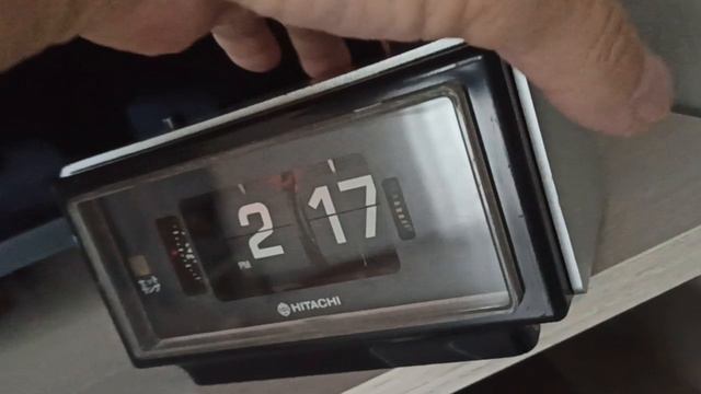 Hitachi TW-24G перекидные часы-таймер.редкие!
