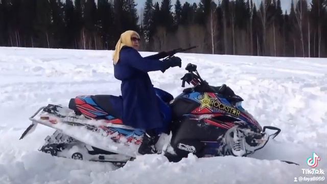 Продолжение видео Ты куда бабка)