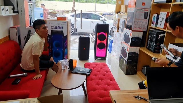 TRÊN TAY JBL PARTYBOX 1000- LOA KARAOKE HAY NHẤT NĂM 2020