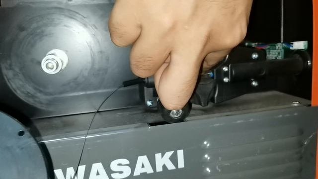 Installing Mig Wire  In Kawasaki Mig Welding Machine.