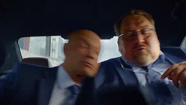 Водитель-олигарх (2024)  комедия