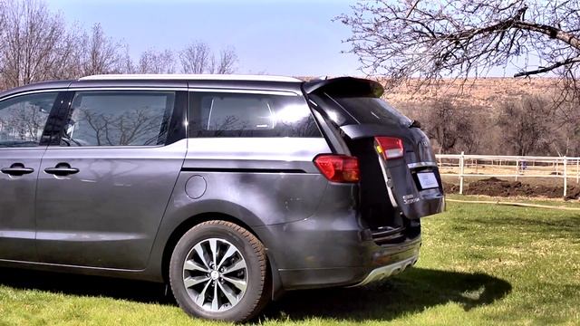 KIA GRAND SEDONA