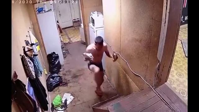 Видеокамера в коммуналке