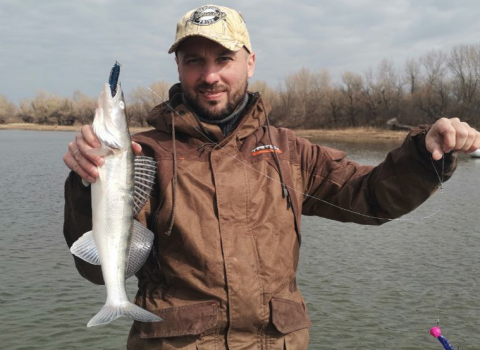 Рыбалка на реке Ахтуба Весна 2022 года