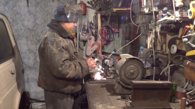 ? Делаю нож для себя, спуски от обуха, бюджетный гриндер и гравицапа