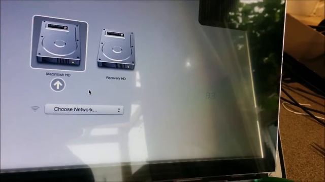 Macbook Air 11" (inch) screen detached from diffuser