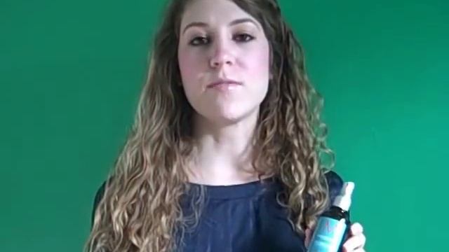 Get Shiny, Healthy Hair With Moroccan Oil Glimmer Shine Spray