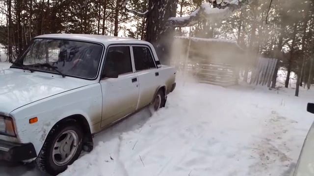 Антоха и остальные зимой на машинах в Четкарино