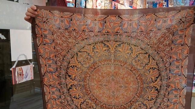 Вискоза. Павловопосадские платки в Минске