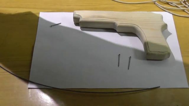 КАК СДЕЛАТЬ деревянный игрушечный ПИСТОЛЕТ