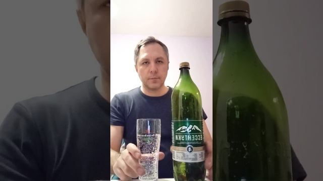 ASMR. ПЬЮ МИНЕРАЛЬНУЮ ВОДУ ЕССЕНТУКИ