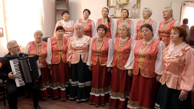 Народный хор "Зори Кубани" - "Огней так много золотых"